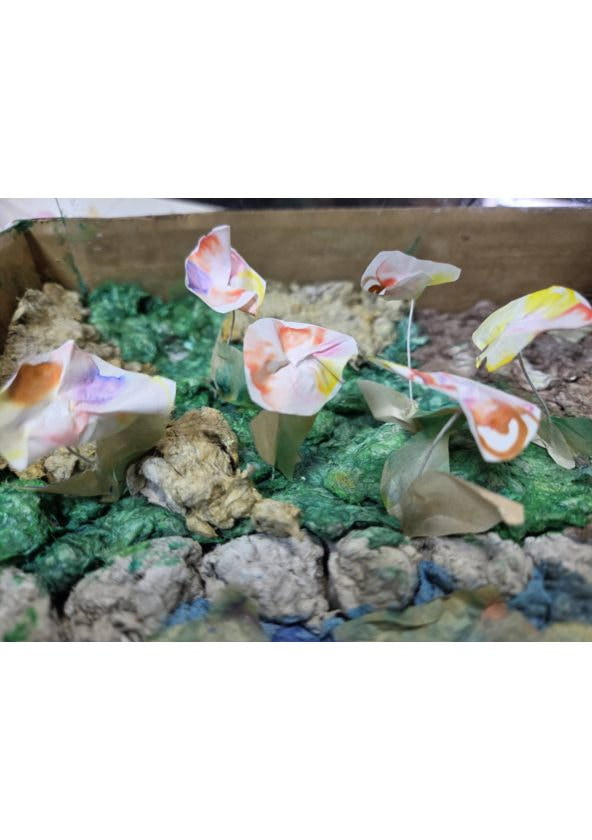 新聞紙かみねんどと 水性マジックで作った鳥の庭(10/10)